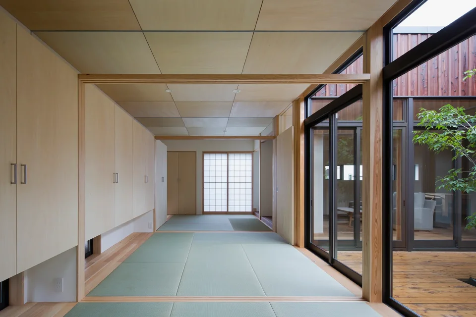 平屋に中庭をつくると、暮らしはどう変わる？